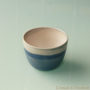 tasse bleue